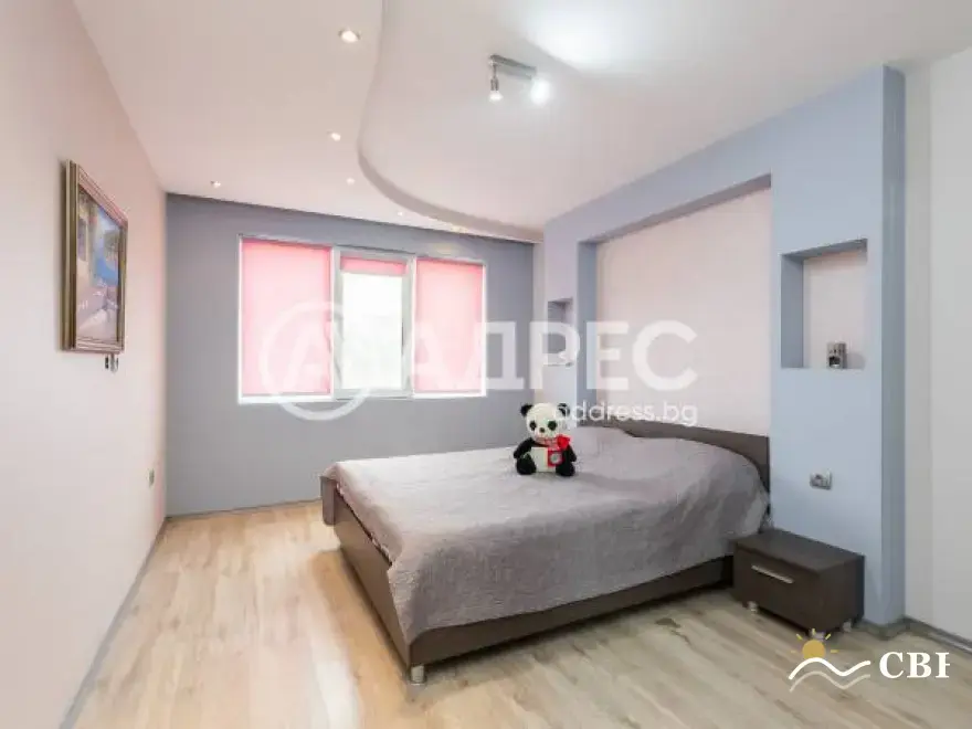 Apartment, 3-room, 105 m², in Varna. Photo 7 of 16. Varna, Black Sea, Bulgaria. Cheap Beach Holiday.