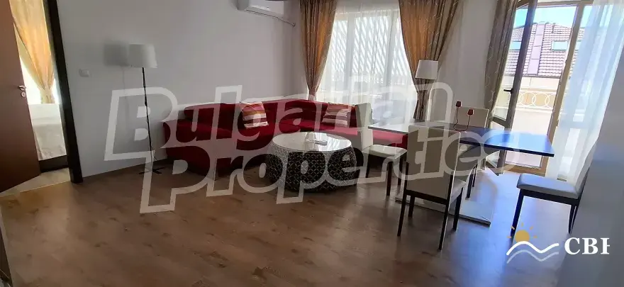 Apartment, 3-room, 123 m², in Burgas. Photo 2 of 16. Burgas, Black Sea, Bulgaria. Cheap Beach Holiday.