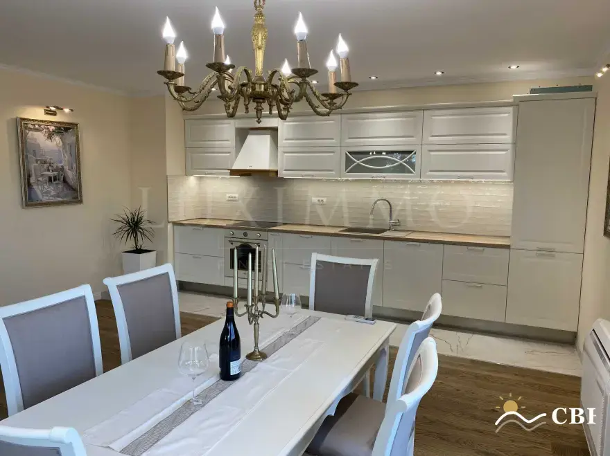 Apartment, 3-room, 122 m², in Varna. Photo 2 of 16. Varna, Black Sea, Bulgaria. Cheap Beach Holiday.