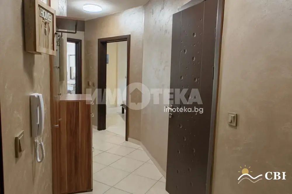 Apartment, 2-room, 70 m², in Varna. Photo 8 of 9. Varna, Black Sea, Bulgaria. Cheap Beach Holiday.