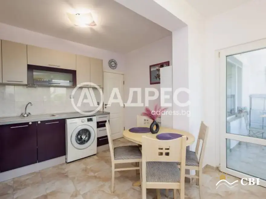 Apartment, 3-room, 70 m², in Varna. Photo 8 of 16. Varna, Black Sea, Bulgaria. Cheap Beach Holiday.