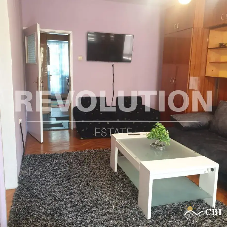 Apartment, 1-room, 120 m², in Varna. Photo 1 of 12. Varna, Black Sea, Bulgaria. Cheap Beach Holiday.