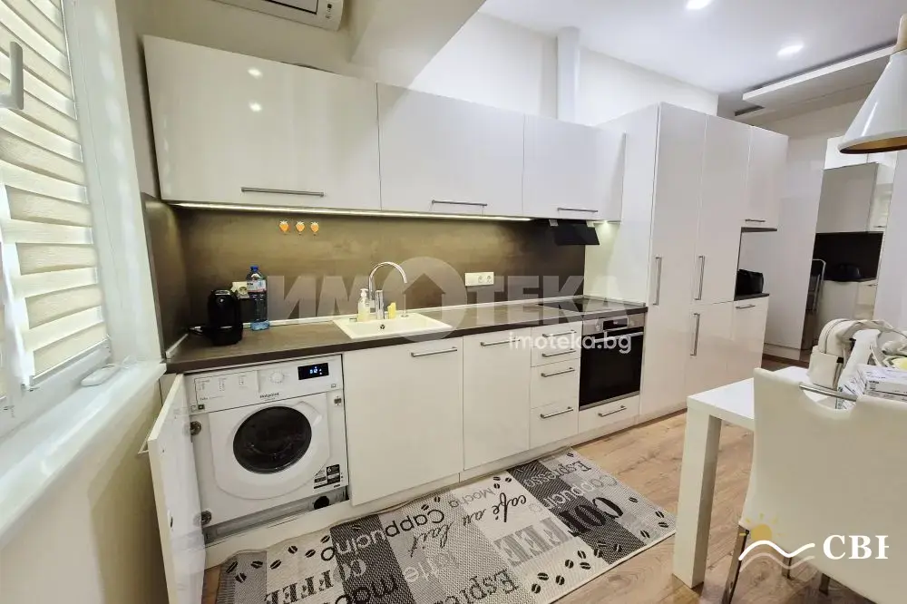 Apartment, 1-room, 40 m², in Varna. Photo 1 of 9. Varna, Black Sea, Bulgaria. Cheap Beach Holiday.