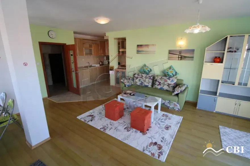 Apartment, 4-room, 150 m², in Varna. Photo 2 of 16. Varna, Black Sea, Bulgaria. Cheap Beach Holiday.