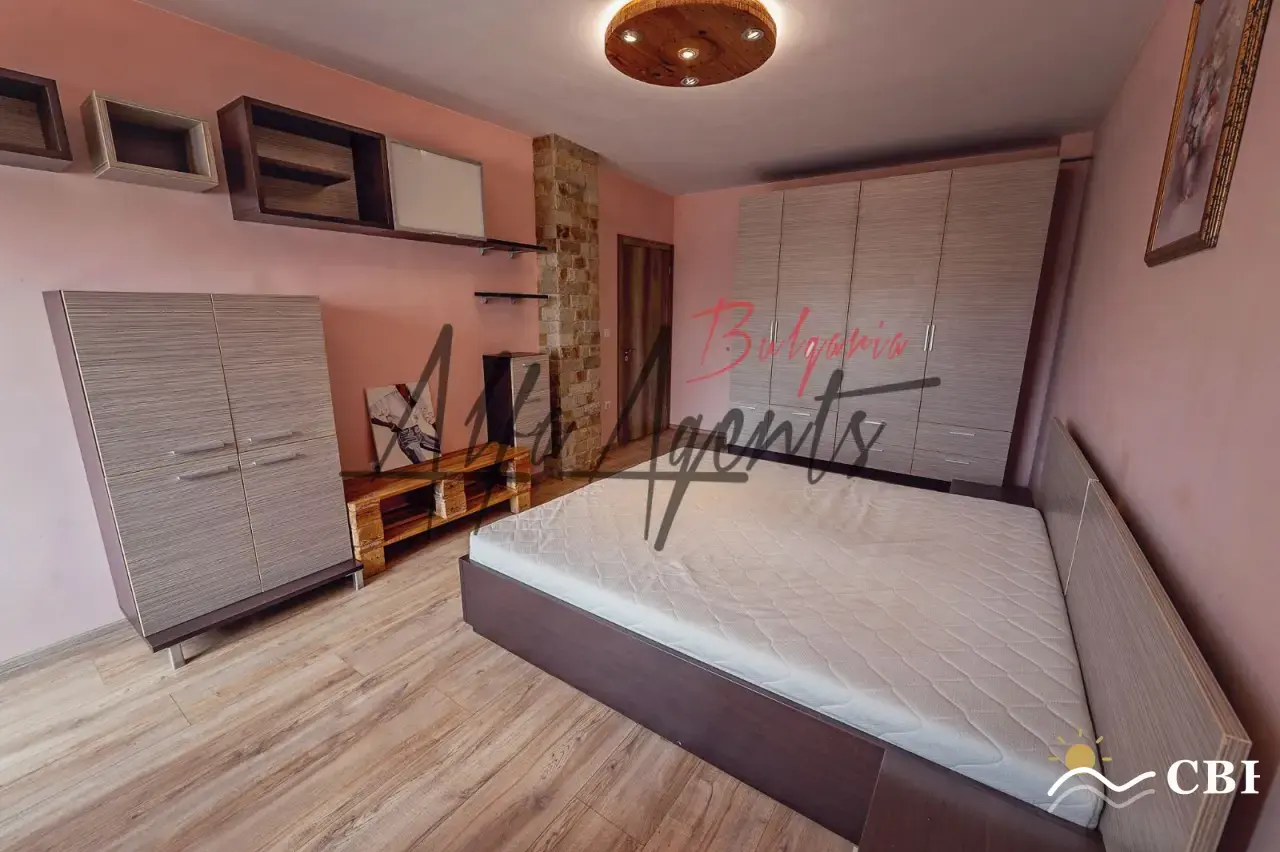 Apartment, 3-room, 114 m², in Varna. Photo 4 of 8. Varna, Black Sea, Bulgaria. Cheap Beach Holiday.