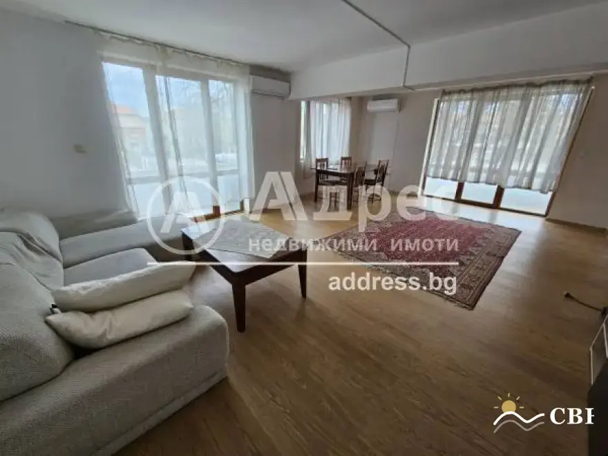 House, 1-room, 300 m², in Varna. Photo 2 of 16. Varna, Black Sea, Bulgaria. Cheap Beach Holiday.