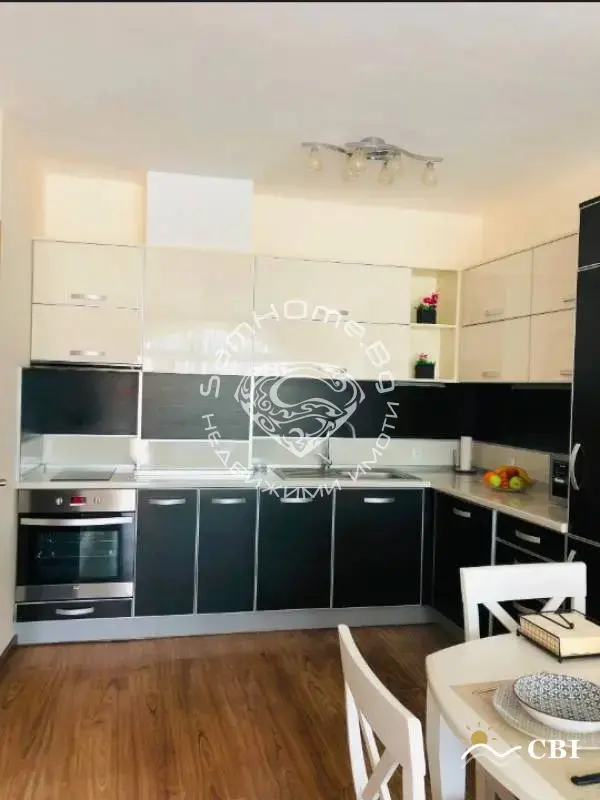 Apartment, 1-room, 70 m², in St. St. Konstantin and Elena. Photo 2 of 13. St. St. Konstantin and Elena, Black Sea, Bulgaria. Cheap Beach Holiday.