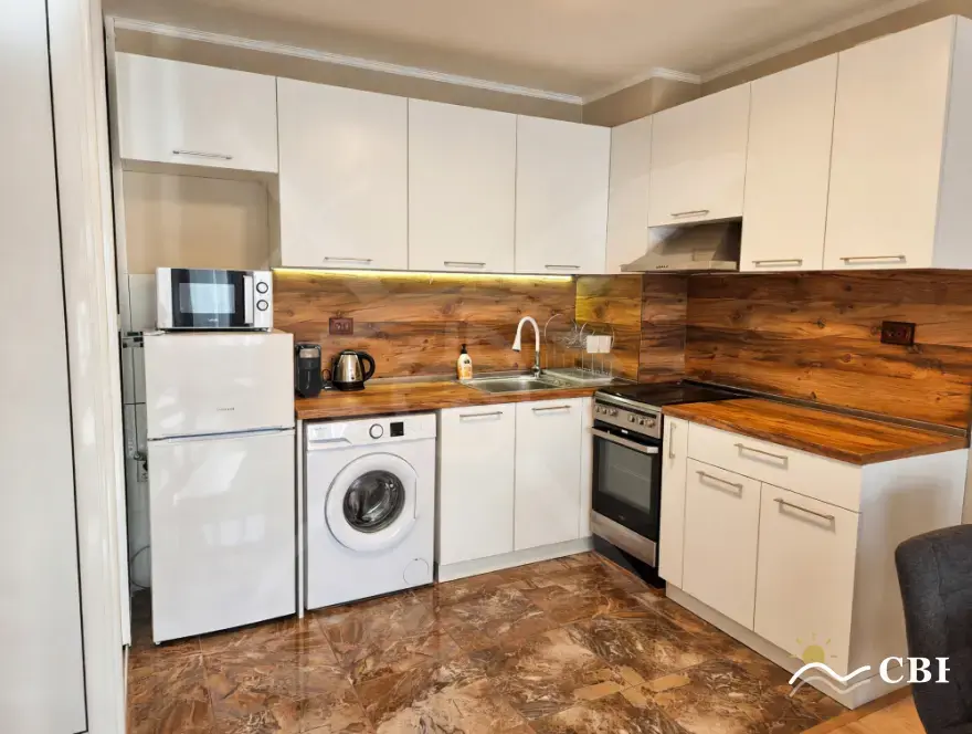 Apartment, 2-room, 65 m², in Burgas. Photo 3 of 5. Burgas, Black Sea, Bulgaria. Cheap Beach Holiday.