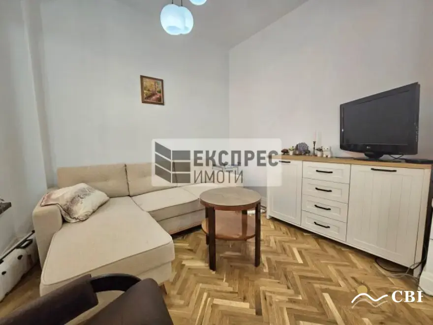 Apartment, 3-room, 93 m², in Varna. Photo 2 of 13. Varna, Black Sea, Bulgaria. Cheap Beach Holiday.