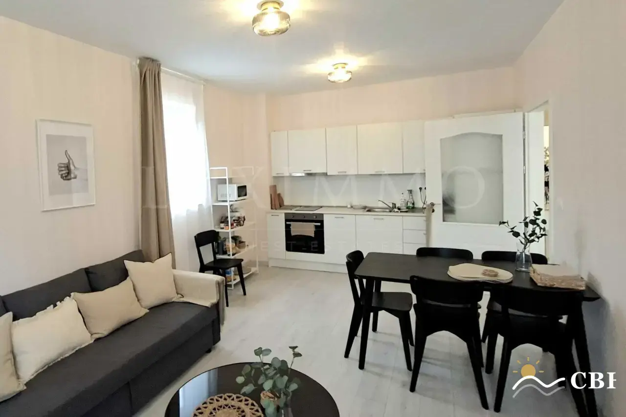 Apartment, 3-room, 134 m², in Varna. Photo 1 of 10. Varna, Black Sea, Bulgaria. Cheap Beach Holiday.