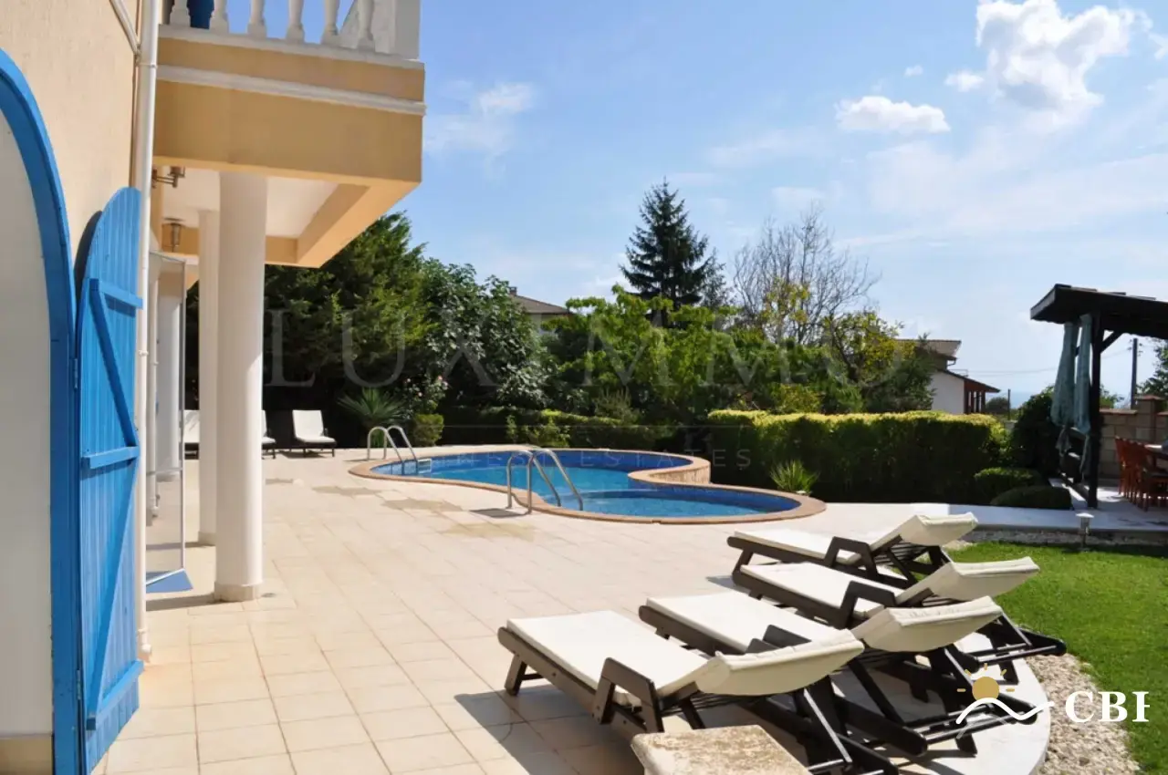 House, 1-room, 257 m², in Balchik. Photo 4 of 16. Balchik, Black Sea, Bulgaria. Cheap Beach Holiday.