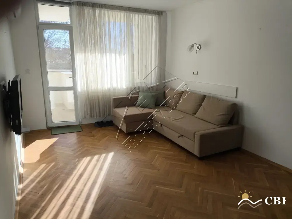 Apartment, 3-room, 68 m², in Pomorie. Photo 4 of 16. Pomorie, Black Sea, Bulgaria. Cheap Beach Holiday.
