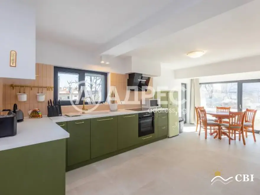 Apartment, 1-room, 117 m², in Varna. Photo 1 of 16. Varna, Black Sea, Bulgaria. Cheap Beach Holiday.
