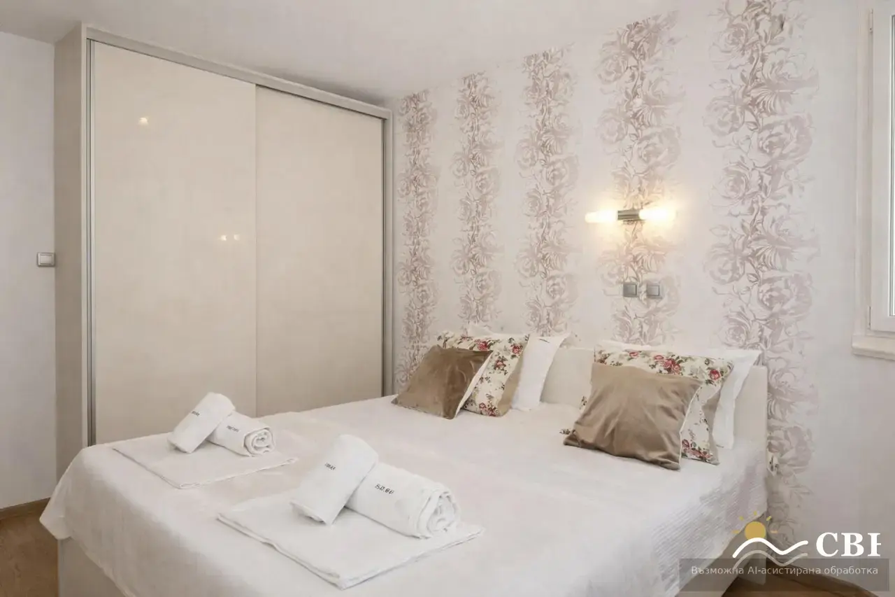 Apartment, 3-room, 80 m², in Varna. Photo 4 of 6. Varna, Black Sea, Bulgaria. Cheap Beach Holiday.