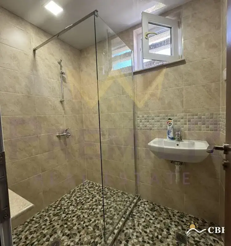 Apartment, 3-room, 100 m², in Varna. Photo 9 of 13. Varna, Black Sea, Bulgaria. Cheap Beach Holiday.