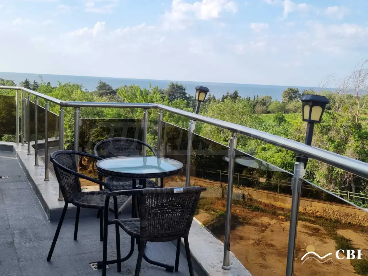 Apartment, 4-room, in St. St. Konstantin and Elena. Photo 1 of 16. St. St. Konstantin and Elena, Black Sea, Bulgaria. Cheap Beach Holiday.