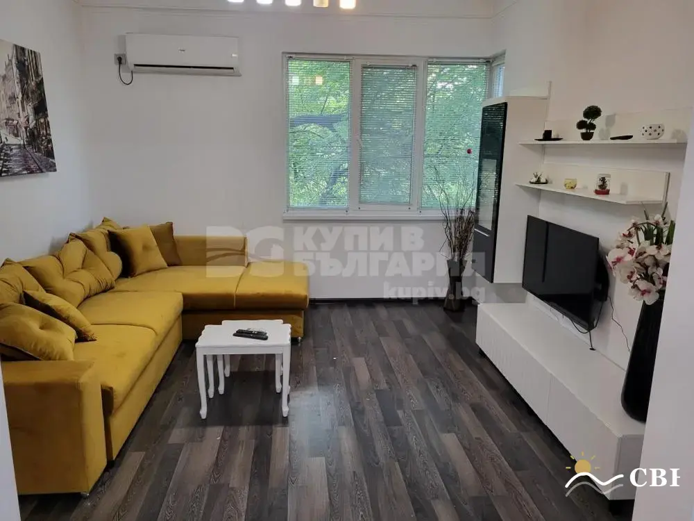 Apartment, 3-room, 110 m², in Varna. Photo 4 of 14. Varna, Black Sea, Bulgaria. Cheap Beach Holiday.