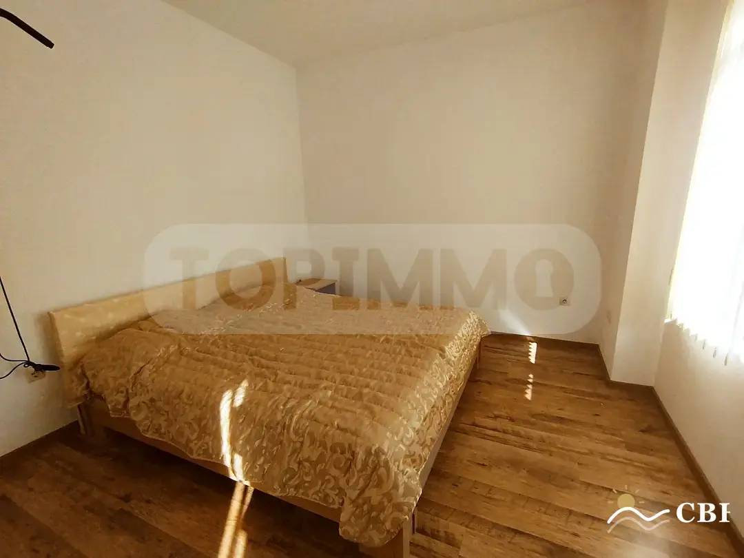 Apartment, 3-room, 125 m², in St. St. Konstantin and Elena. Photo 7 of 11. St. St. Konstantin and Elena, Black Sea, Bulgaria. Cheap Beach Holiday.