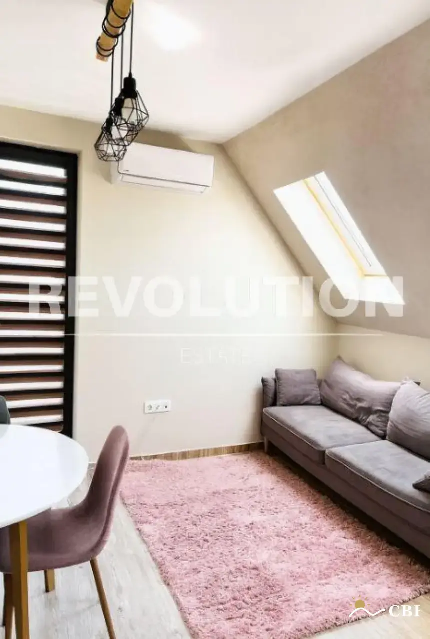 Apartment, 3-room, 70 m², in Varna. Photo 1 of 8. Varna, Black Sea, Bulgaria. Cheap Beach Holiday.
