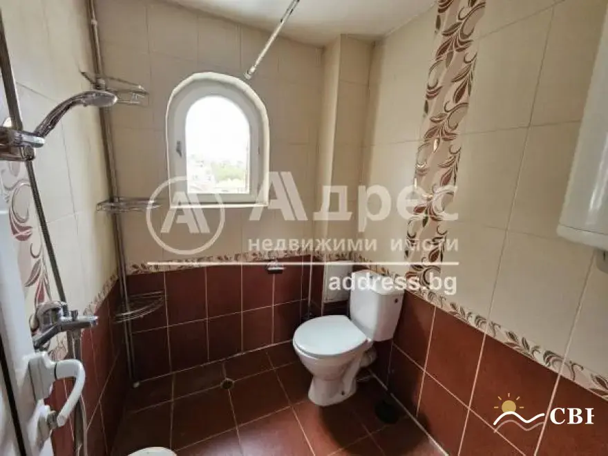 House, 1-room, 300 m², in Varna. Photo 7 of 16. Varna, Black Sea, Bulgaria. Cheap Beach Holiday.