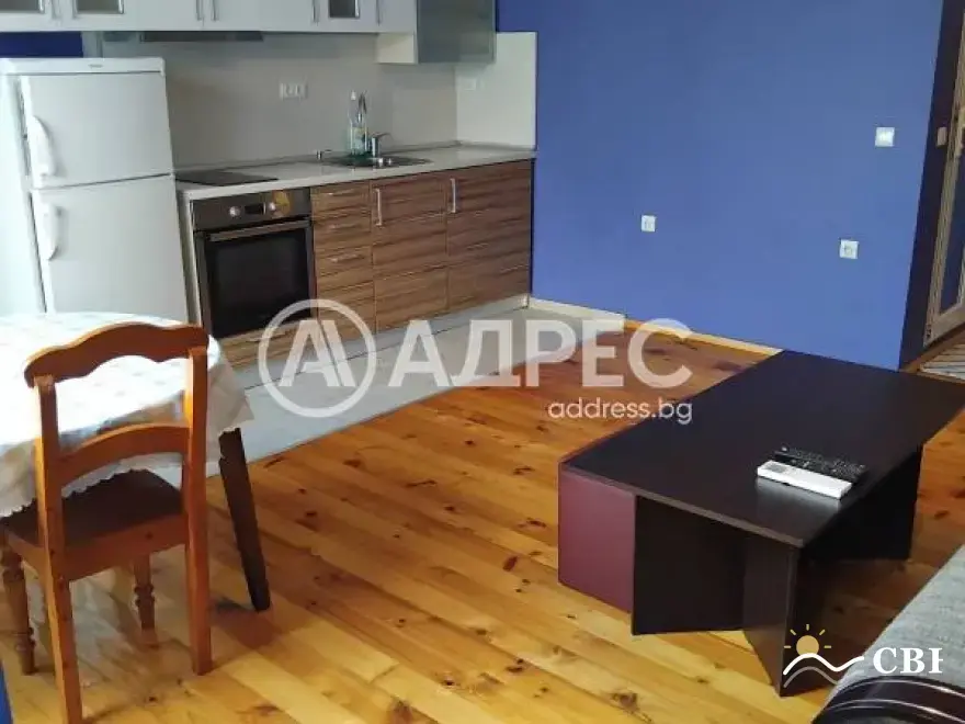 Apartment, 2-room, 50 m², in Burgas. Photo 1 of 6. Burgas, Black Sea, Bulgaria. Cheap Beach Holiday.