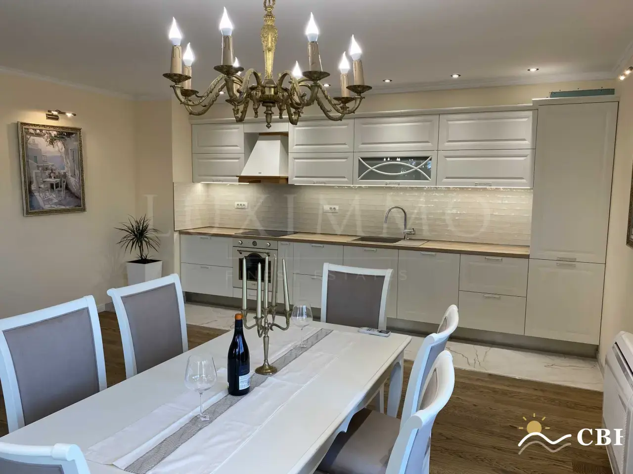 Apartment, 3-room, 122 m², in Varna. Photo 2 of 16. Varna, Black Sea, Bulgaria. Cheap Beach Holiday.