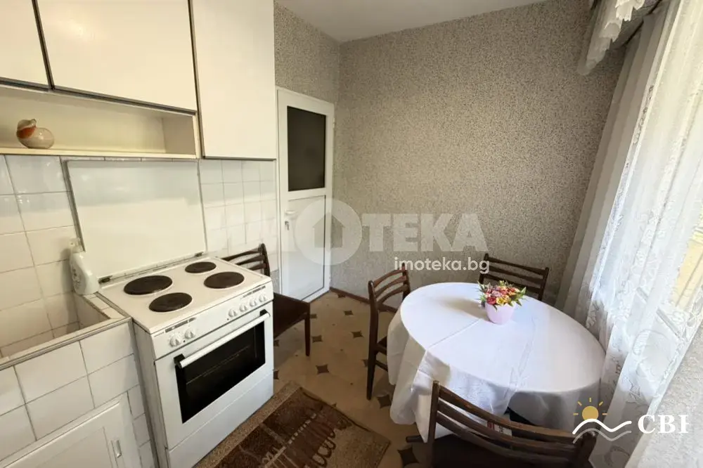 Apartment, 3-room, 60 m², in Varna. Photo 4 of 15. Varna, Black Sea, Bulgaria. Cheap Beach Holiday.