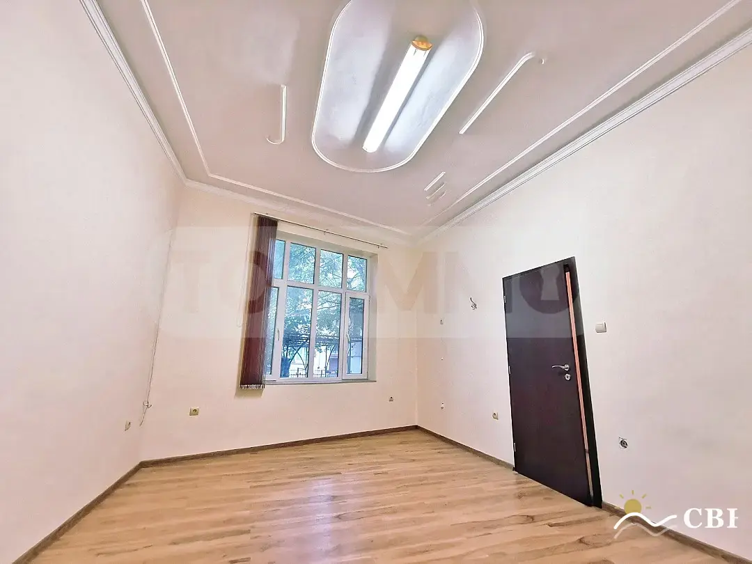 Apartment, 3-room, 75 m², in Varna. Photo 5 of 7. Varna, Black Sea, Bulgaria. Cheap Beach Holiday.