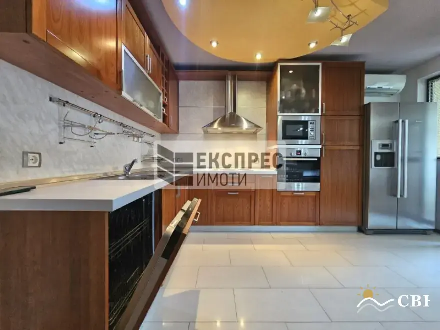 Apartment, 4-room, 110 m², in Varna. Photo 4 of 16. Varna, Black Sea, Bulgaria. Cheap Beach Holiday.