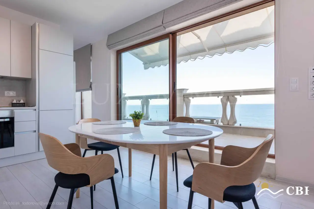 Apartment, 3-room, 108 m², in Varna. Photo 1 of 16. Varna, Black Sea, Bulgaria. Cheap Beach Holiday.