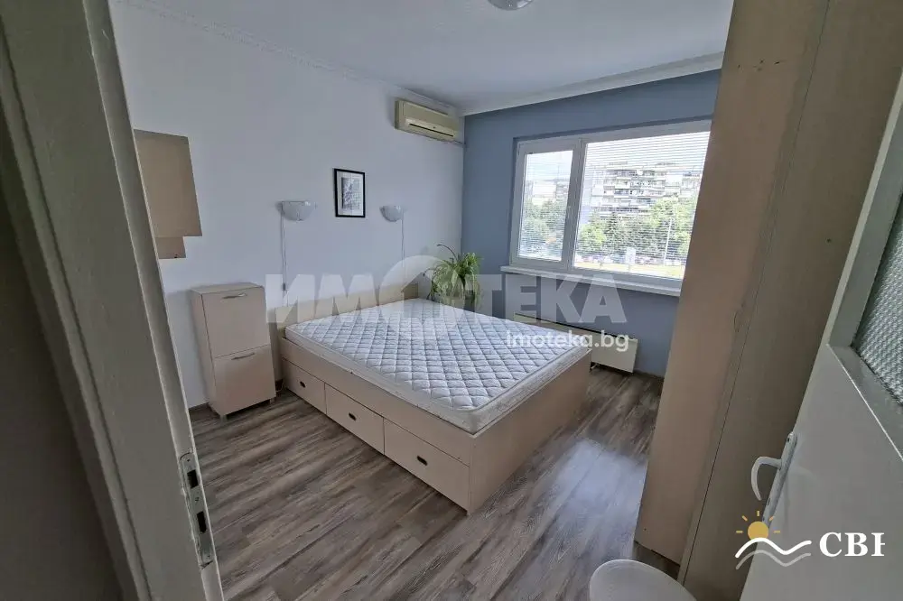 Apartment, 1-room, 94 m², in Varna. Photo 1 of 12. Varna, Black Sea, Bulgaria. Cheap Beach Holiday.