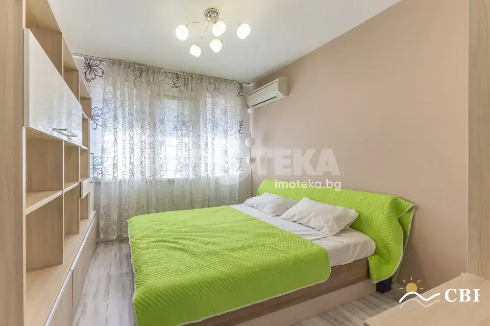 Apartment, 3-room, 90 m², in Varna. Photo 9 of 16. Varna, Black Sea, Bulgaria. Cheap Beach Holiday.