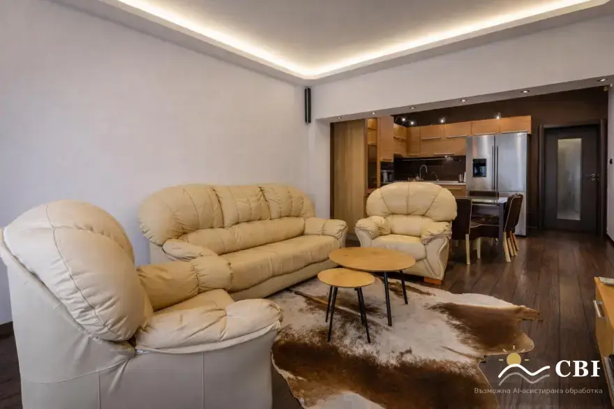 Apartment, 3-room, 90 m², in Varna. Photo 1 of 9. Varna, Black Sea, Bulgaria. Cheap Beach Holiday.