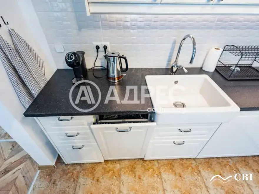 Apartment, 3-room, 110 m², in Varna. Photo 8 of 16. Varna, Black Sea, Bulgaria. Cheap Beach Holiday.