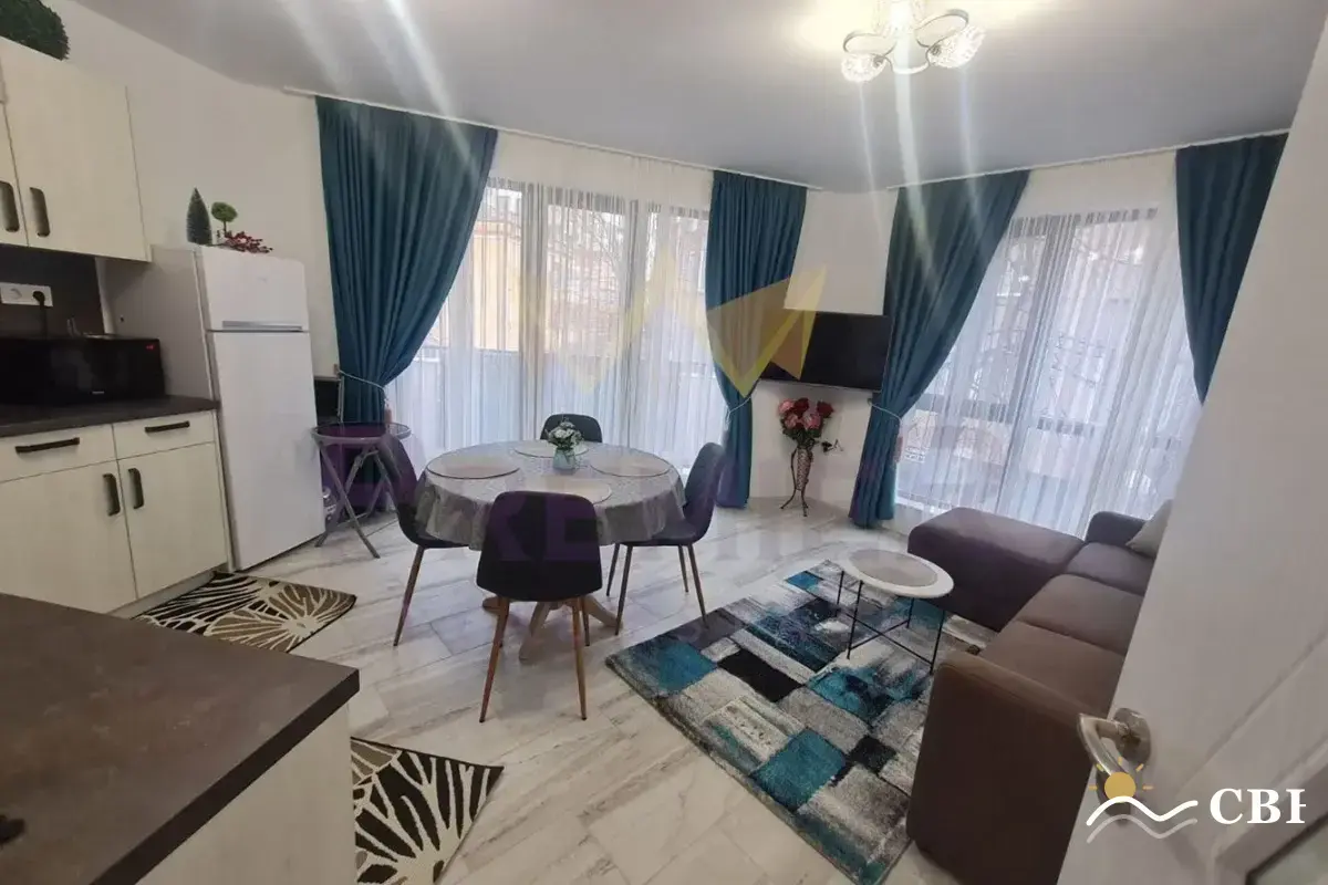 Apartment, 3-room, 80 m², in Varna. Photo 2 of 9. Varna, Black Sea, Bulgaria. Cheap Beach Holiday.