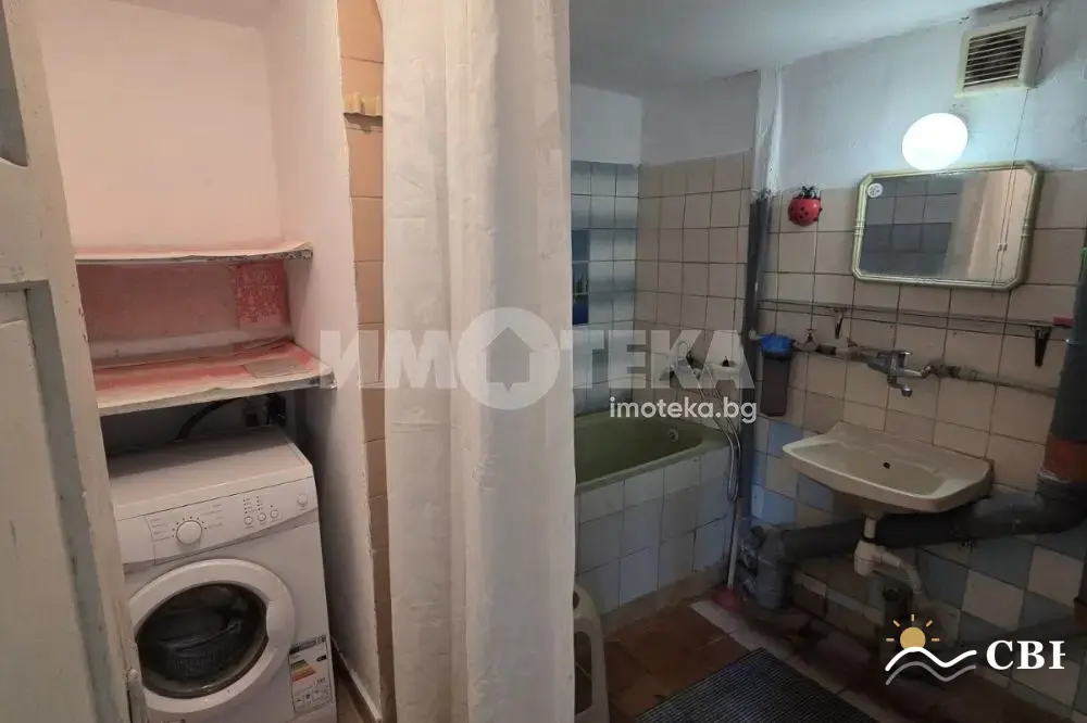House, 1-room, 50 m², in Varna. Photo 7 of 10. Varna, Black Sea, Bulgaria. Cheap Beach Holiday.