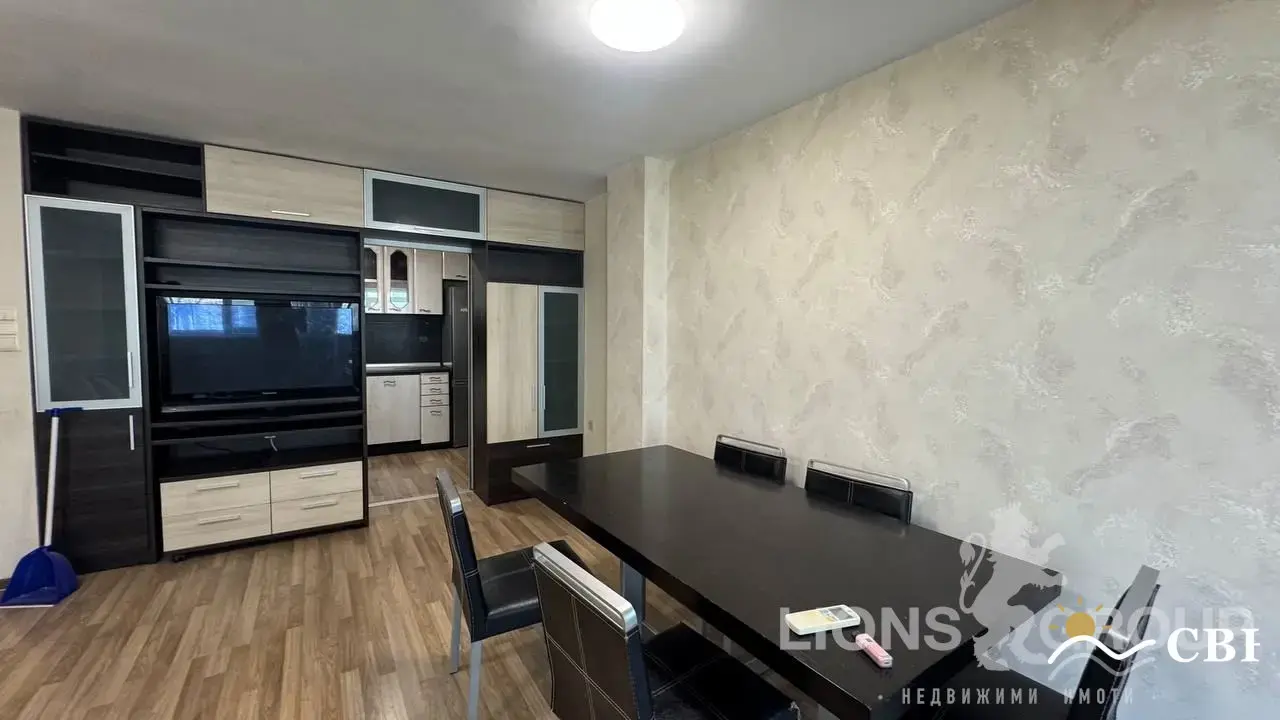 Apartment, 3-room, 170 m², in Varna. Photo 2 of 14. Varna, Black Sea, Bulgaria. Cheap Beach Holiday.