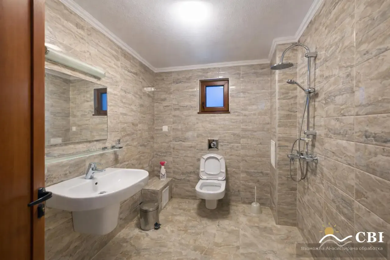Apartment, 2-room, 64 m², in Varna. Photo 3 of 5. Varna, Black Sea, Bulgaria. Cheap Beach Holiday.