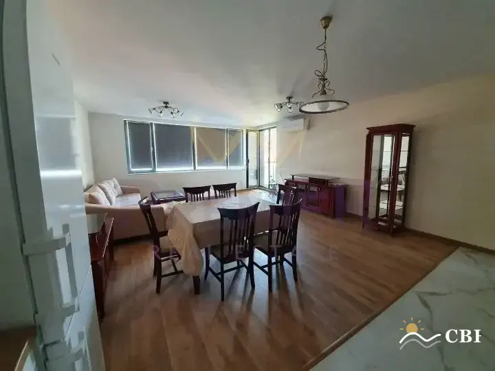 Apartment, 3-room, 160 m², in Varna. Photo 4 of 16. Varna, Black Sea, Bulgaria. Cheap Beach Holiday.