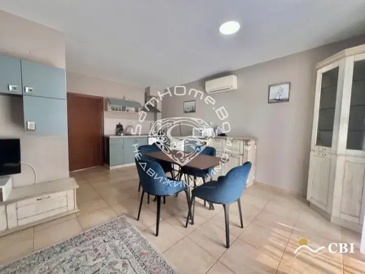 Apartment, 1-room, 75 m², in St. St. Konstantin and Elena. Photo 2 of 8. St. St. Konstantin and Elena, Black Sea, Bulgaria. Cheap Beach Holiday.