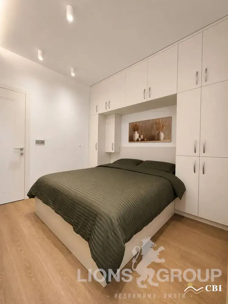 Apartment, 3-room, 60 m², in Varna. Photo 8 of 12. Varna, Black Sea, Bulgaria. Cheap Beach Holiday.