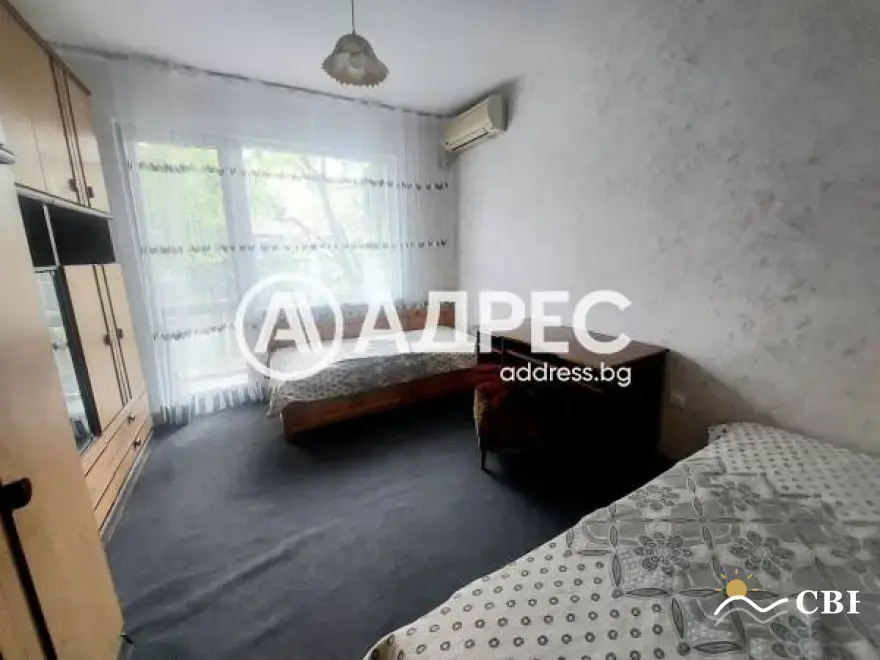 Apartment, 3-room, 90 m², in Burgas. Photo 8 of 11. Burgas, Black Sea, Bulgaria. Cheap Beach Holiday.