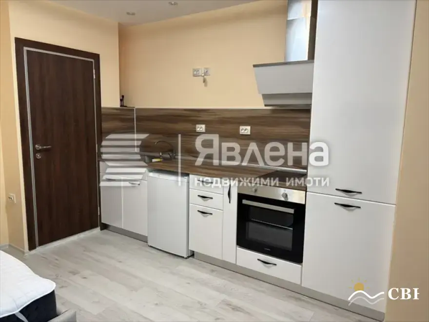 Apartment, 1-room, 25 m², in Burgas. Photo 2 of 8. Burgas, Black Sea, Bulgaria. Cheap Beach Holiday.