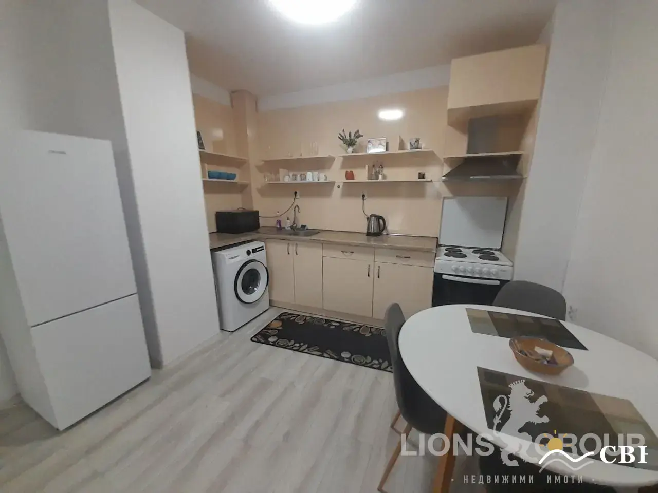Apartment, 2-room, 70 m², in Varna. Photo 2 of 13. Varna, Black Sea, Bulgaria. Cheap Beach Holiday.