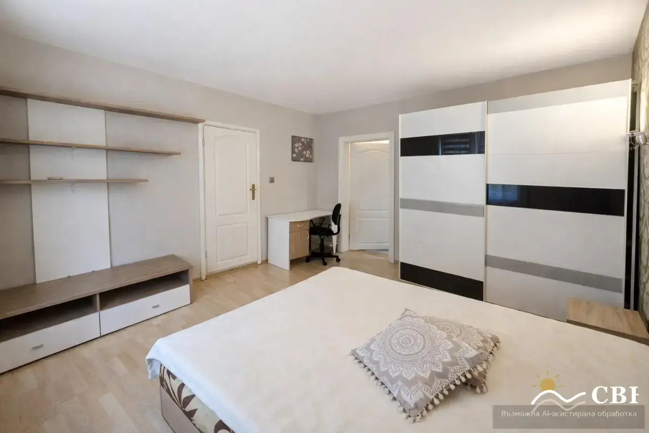 House, 4-room, 200 m², in Varna. Photo 5 of 10. Varna, Black Sea, Bulgaria. Cheap Beach Holiday.