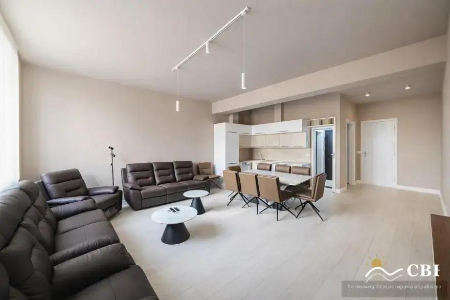 Apartment, 3-room, 120 m², in Varna. Photo 6 of 6. Varna, Black Sea, Bulgaria. Cheap Beach Holiday.