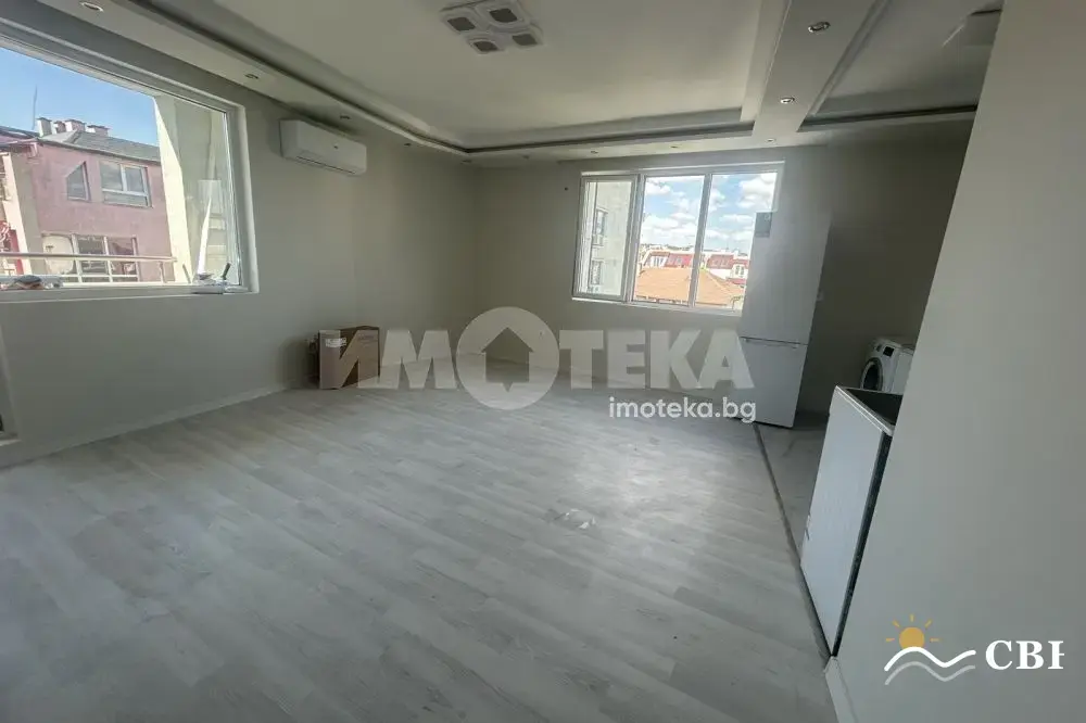Apartment, 3-room, 80 m², in Varna. Photo 2 of 13. Varna, Black Sea, Bulgaria. Cheap Beach Holiday.