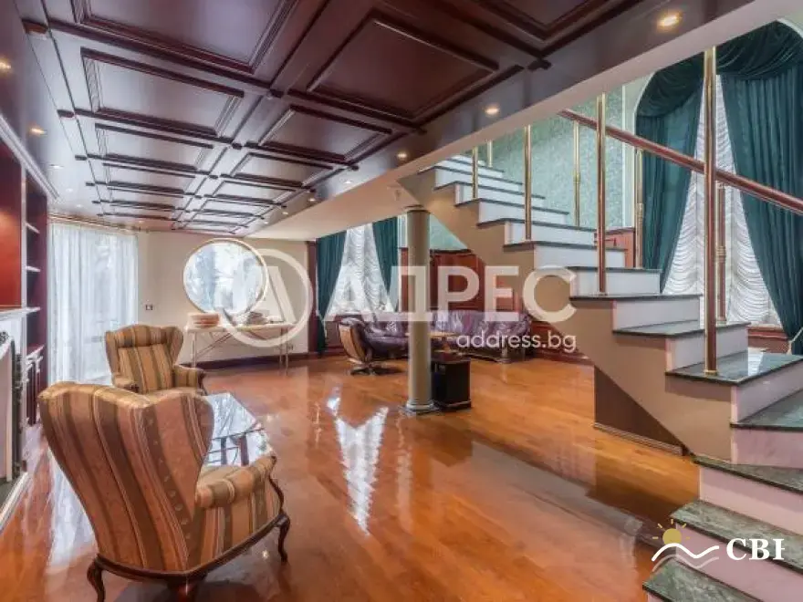 House, 1-room, 1016 m², in Gradina. Photo 1 of 16. Gradina, Black Sea, Bulgaria. Cheap Beach Holiday.