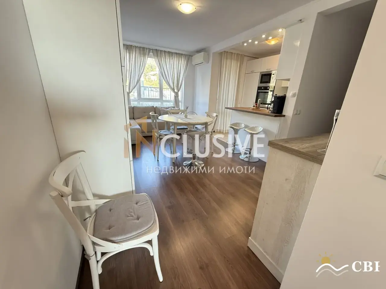 Apartment, 2-room, 68 m², in St. St. Konstantin and Elena. Photo 2 of 4. St. St. Konstantin and Elena, Black Sea, Bulgaria. Cheap Beach Holiday.