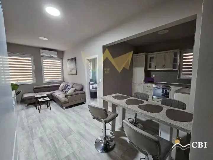 Apartment, 3-room, 90 m², in Varna. Photo 2 of 12. Varna, Black Sea, Bulgaria. Cheap Beach Holiday.